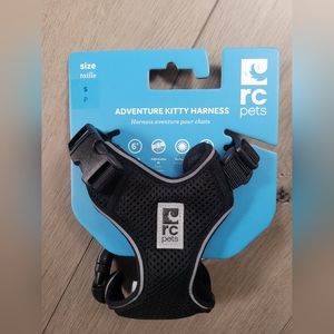 NEW- RC Pets Adventure Kitty Harness  Small/Black